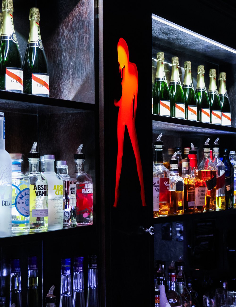 Calendar Girls premium bar